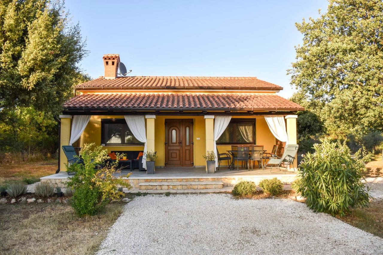 Holiday House Val Vidal 罗维尼 外观 照片
